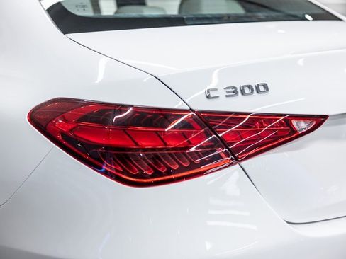 Used 2025 Mercedes-Benz C 300 4MATIC Sedan image 17