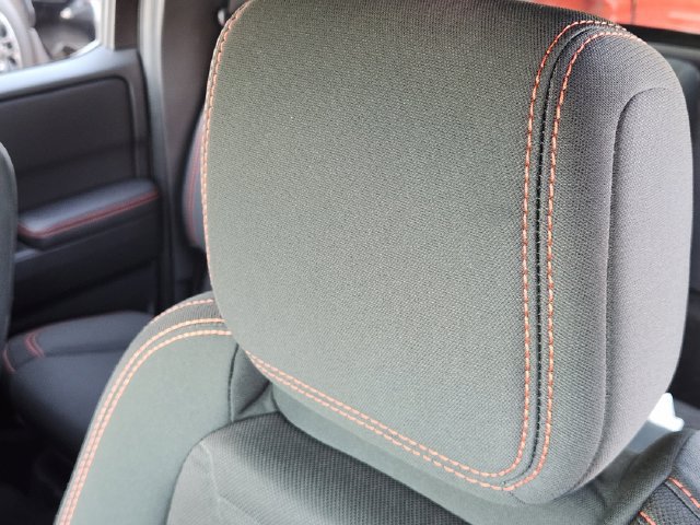 Used 2025 Nissan Frontier Pro-X RWD image 13