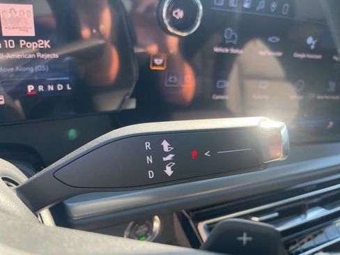 New 2026 Chevrolet Traverse LT w/ Enhanced Driving Package image 25