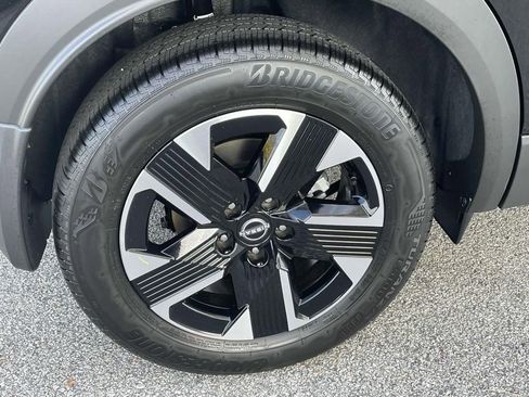 New 2026 Nissan Kicks SV w/ SV Premium Package image 7