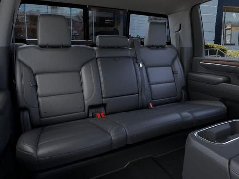 New 2025 GMC Sierra 2500 SLT w/ SLT Premium Package image 17