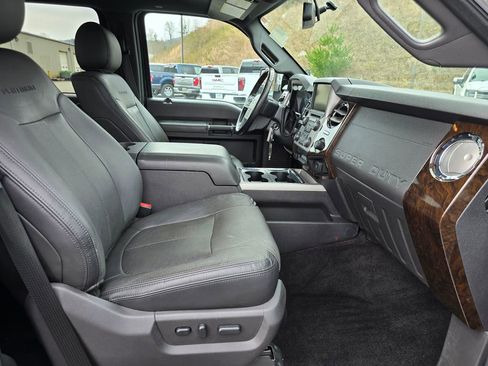 Used 2015 Ford F250 Platinum image 29
