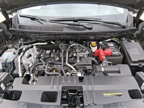 New 2026 Nissan Kicks S image 20