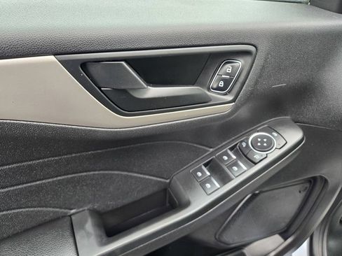 Certified 2022 Ford Escape SE w/ Convenience Package image 36