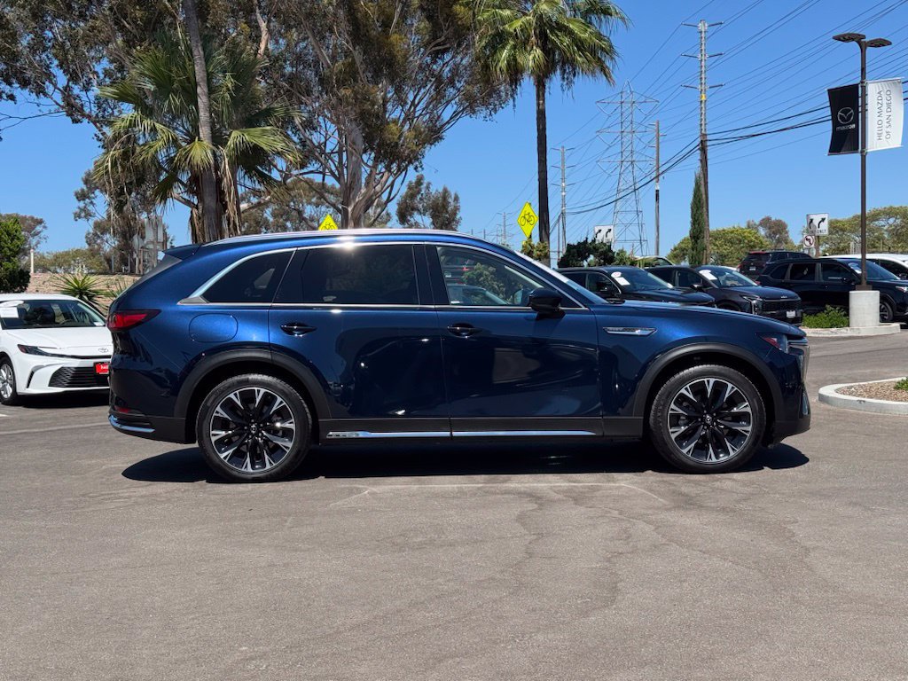 Certified 2024 MAZDA CX-90 Plug-In Hybrid w/ Premium Pkg AWD/4WD image 31