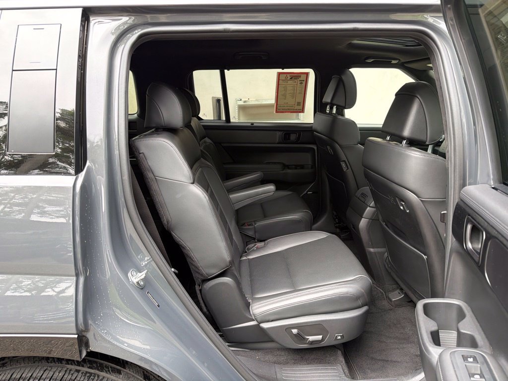Used 2024 Hyundai Santa Fe Calligraphy FWD image 28