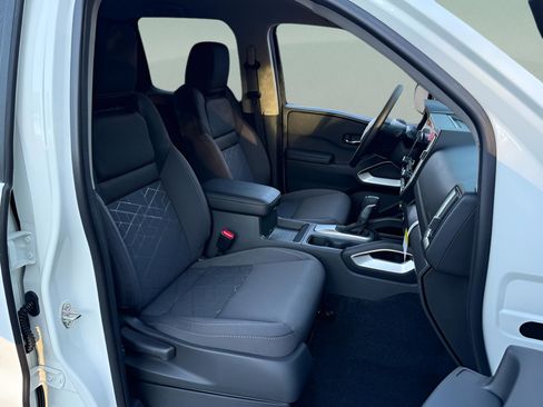 New 2026 Nissan Frontier SV w/ Tow Package image 10