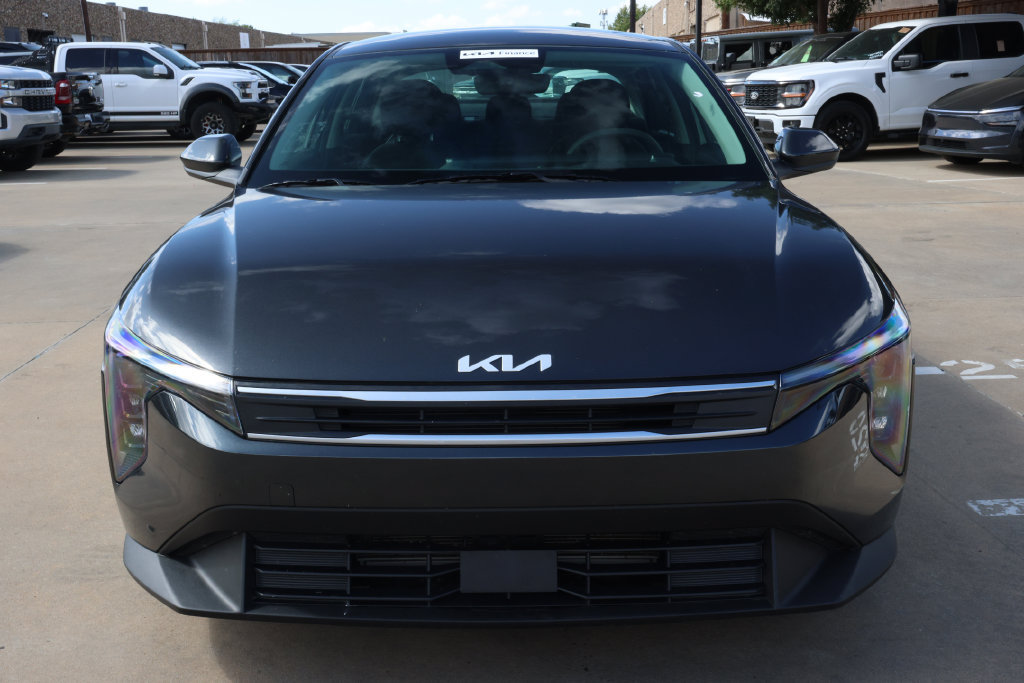 Used 2026 Kia K4 FWD image 2