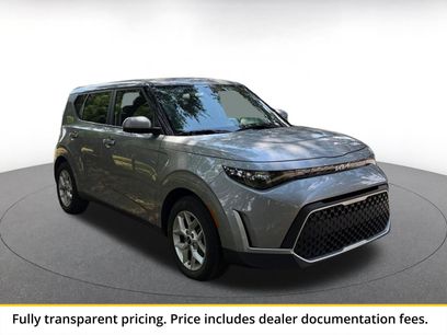 Used 2025 Kia Soul LX w/ LX Technology Package