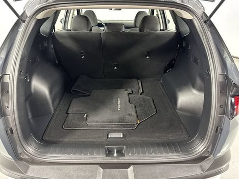 Used 2025 Hyundai Tucson SE AWD/4WD image 32