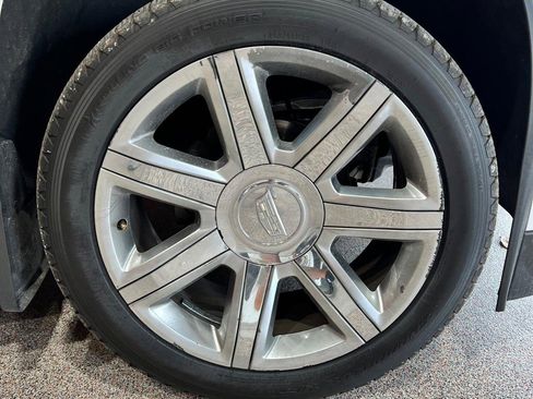 Used 2016 Cadillac Escalade Luxury image 19