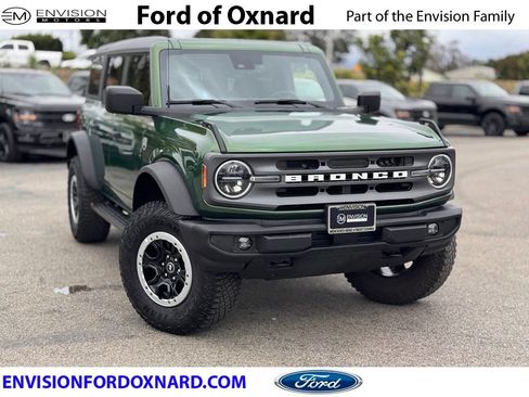Used 2023 Ford Bronco Big Bend w/ Sasquatch Package AWD/4WD image 1