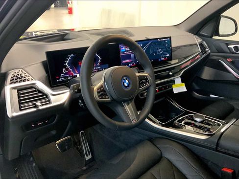 New 2026 BMW X5 xDrive50e w/ M Sport Package image 8