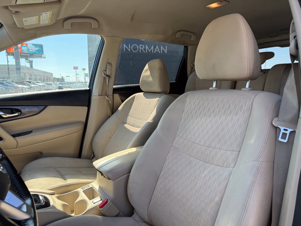 Used 2020 Nissan Rogue SV FWD image 17