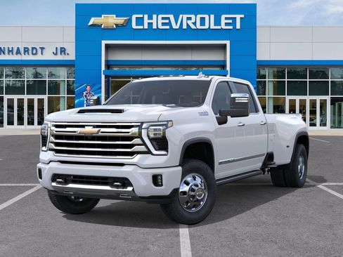 New 2026 Chevrolet Silverado 3500 High Country w/ High Country Premium Package AWD/4WD image 8