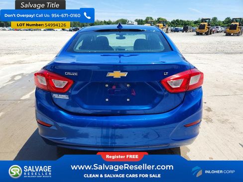 Used 2017 Chevrolet Cruze LT w/ Convenience Package FWD image 8