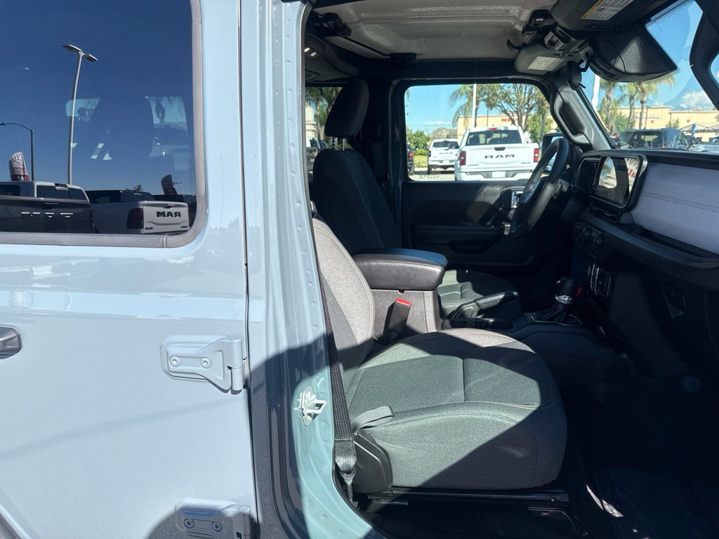 Used 2026 Jeep Wrangler Unlimited Sport AWD/4WD image 25