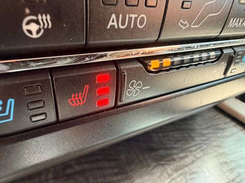 Used 2021 Ford Expedition Limited AWD/4WD image 20