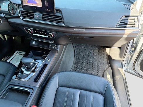 Used 2021 Audi Q5 2.0T Premium w/ Convenience Package image 18