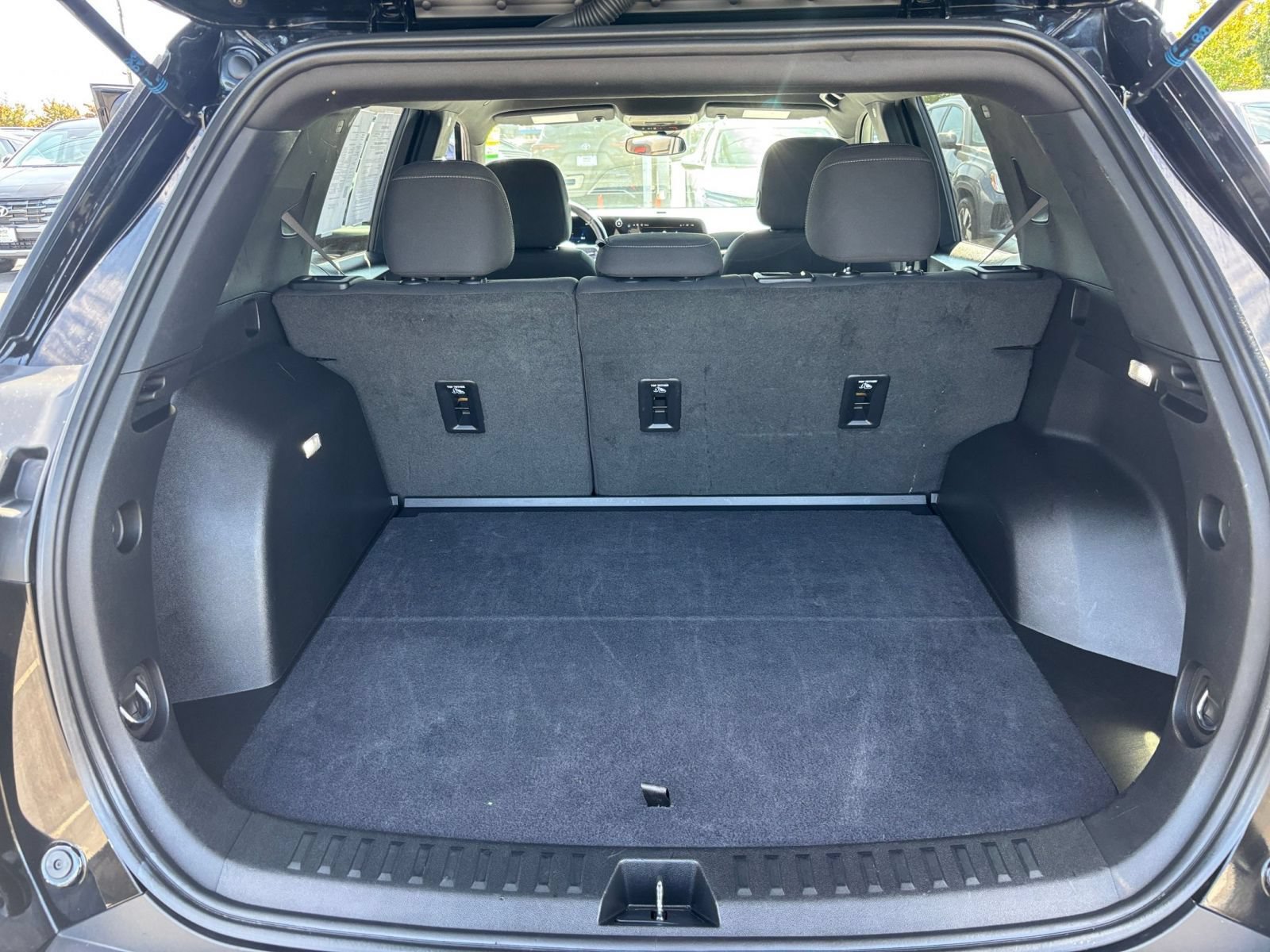 Used 2025 Chevrolet Equinox LT FWD image 31