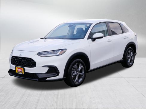 Certified 2026 Honda HR-V LX image 4