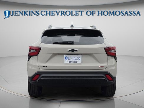 New 2026 Chevrolet Trax RS w/ Driver Confidence Package FWD image 6
