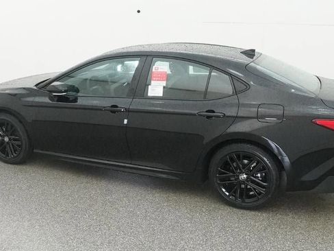 New 2026 Toyota Camry SE image 4