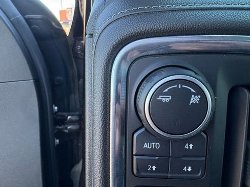 Used 2019 Chevrolet Silverado 1500 LTZ image 11