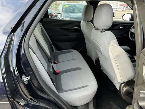 Used 2021 Chevrolet TrailBlazer LS image 21