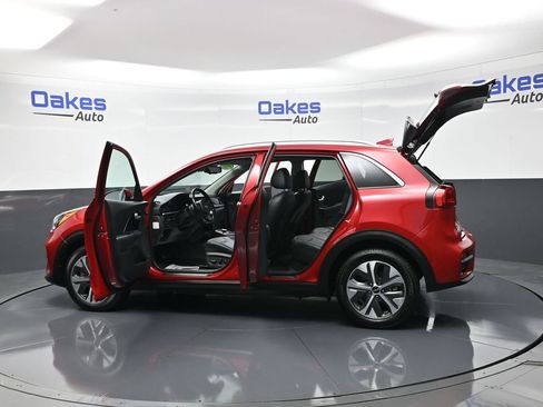 Used 2022 Kia Niro EX Premium image 56