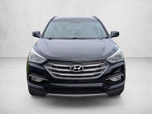 Used 2017 Hyundai Santa Fe Sport FWD image 2