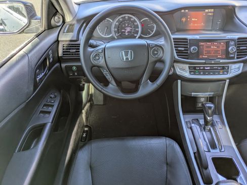 Used 2015 Honda Accord EX-L image 17