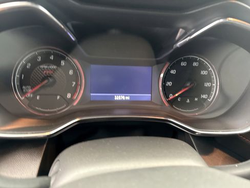 Used 2023 Chevrolet TrailBlazer RS w/ Sun and Liftgate Package AWD/4WD image 10