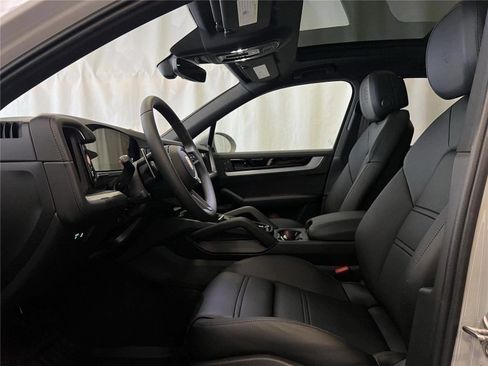 New 2026 Porsche Cayenne E-Hybrid image 5
