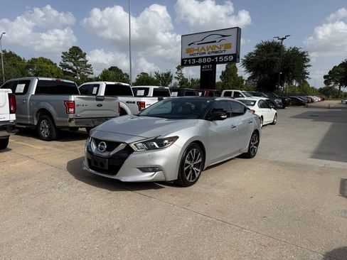 Used 2016 Nissan Maxima Platinum FWD image 3