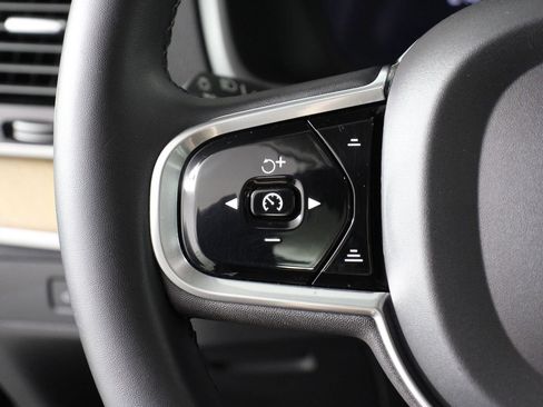 Certified 2023 Volvo XC90 T8 Plus w/ Protection Package Premier AWD/4WD image 10