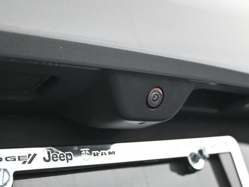 Used 2025 Jeep Grand Cherokee Laredo X RWD image 33