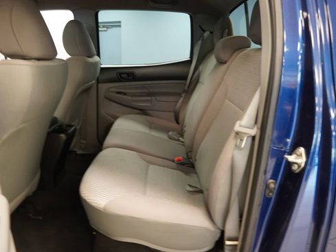 Used 2015 Toyota Tacoma 4x4 Double Cab w/ SR5 Package image 25
