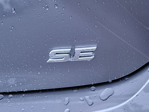 New 2026 Toyota Camry SE w/ Convenience Package image 15