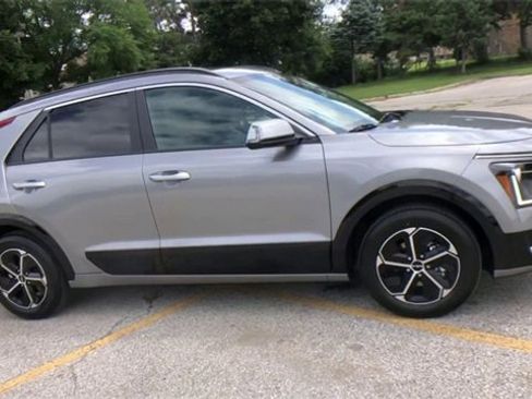 New 2025 Kia Niro SX image 4