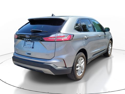 Used 2024 Ford Edge SEL AWD/4WD image 5