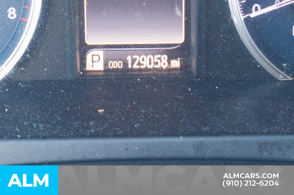 Used 2017 Toyota Camry XLE FWD image 8