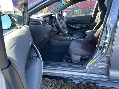 Used 2023 Toyota Corolla SE w/ SE Premium Package image 14