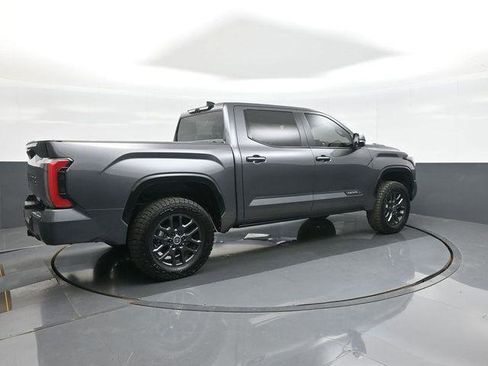 Used 2024 Toyota Tundra Platinum AWD/4WD image 7