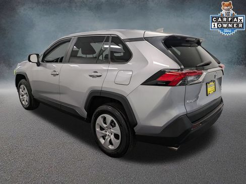 Used 2024 Toyota RAV4 LE AWD/4WD image 6