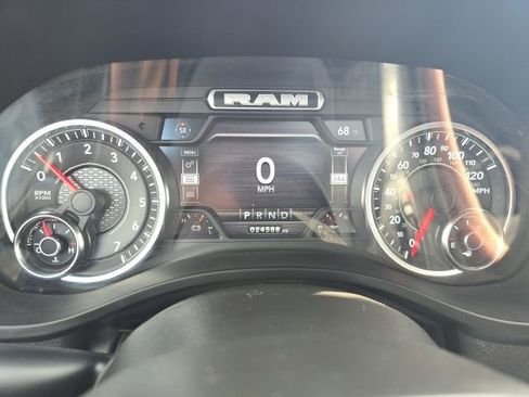 Certified 2023 RAM 1500 Laramie AWD/4WD image 4