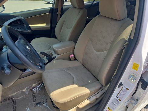 Used 2010 Toyota RAV4 4WD image 15
