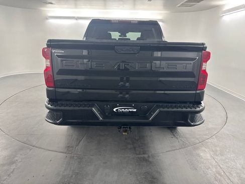 Used 2026 Chevrolet Silverado 1500 Custom w/ LPO, Dark Essentials Package RWD image 6