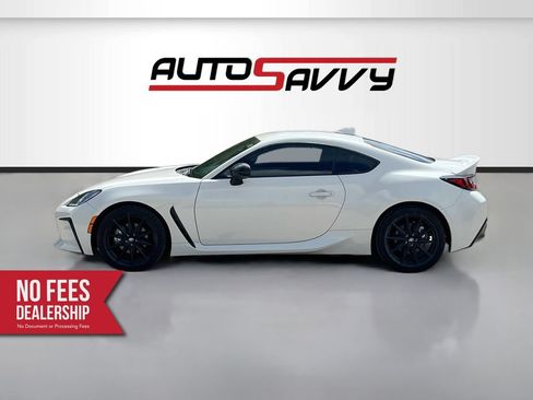 Used 2024 Toyota GR86 Premium RWD image 4