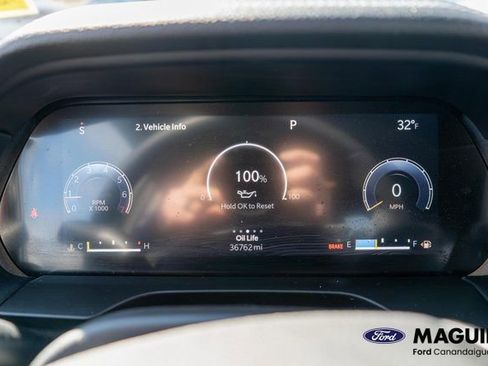 Used 2023 Jeep Grand Cherokee Limited AWD/4WD image 19